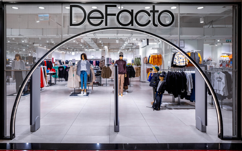 DeFacto