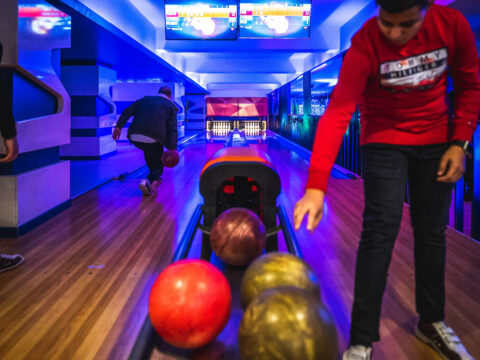 Bowling, billard & laser game