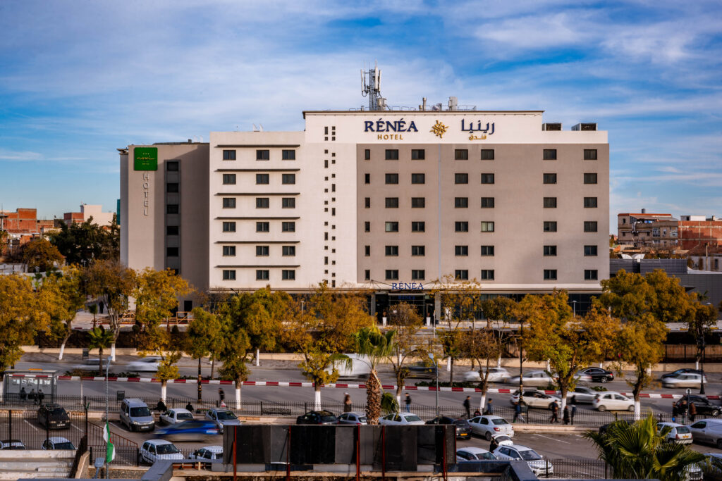 Rénéa Hotel